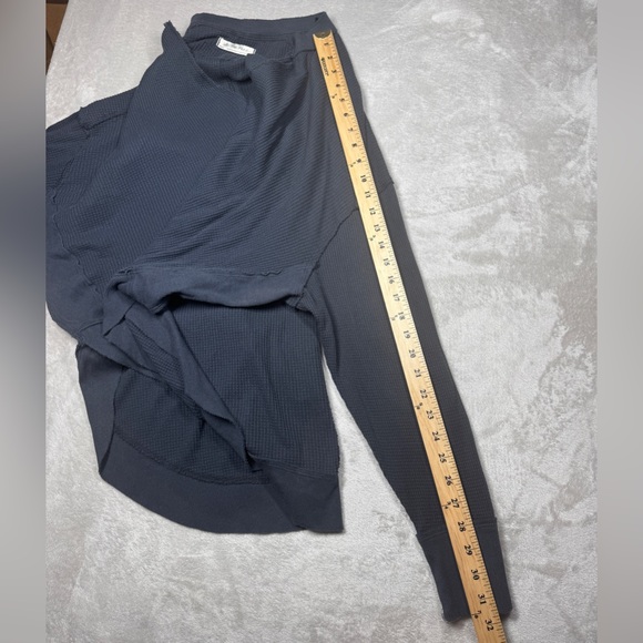 We the Free Owen Thermal Oversized V Neck Patch Elbow Dark Charcoal Grey Top S - Picture 11 of 16